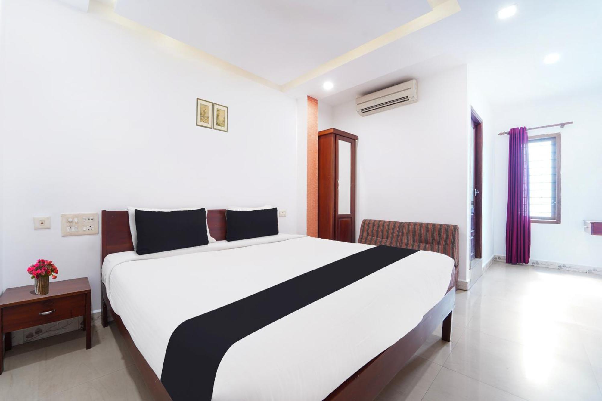 Super Townhouse City Center Ernakulam Kochi Exterior photo